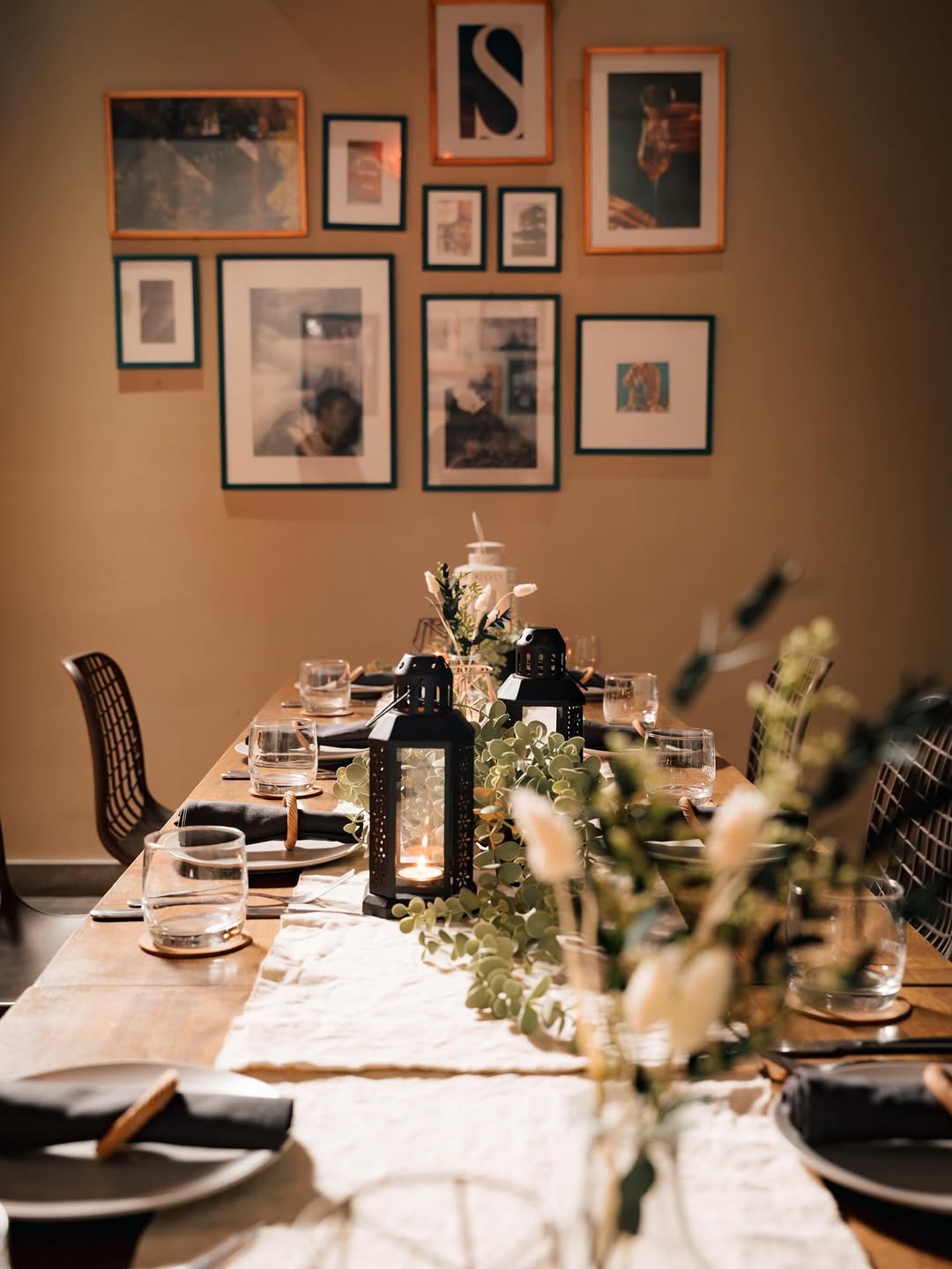 Table set for comfort at Mijo